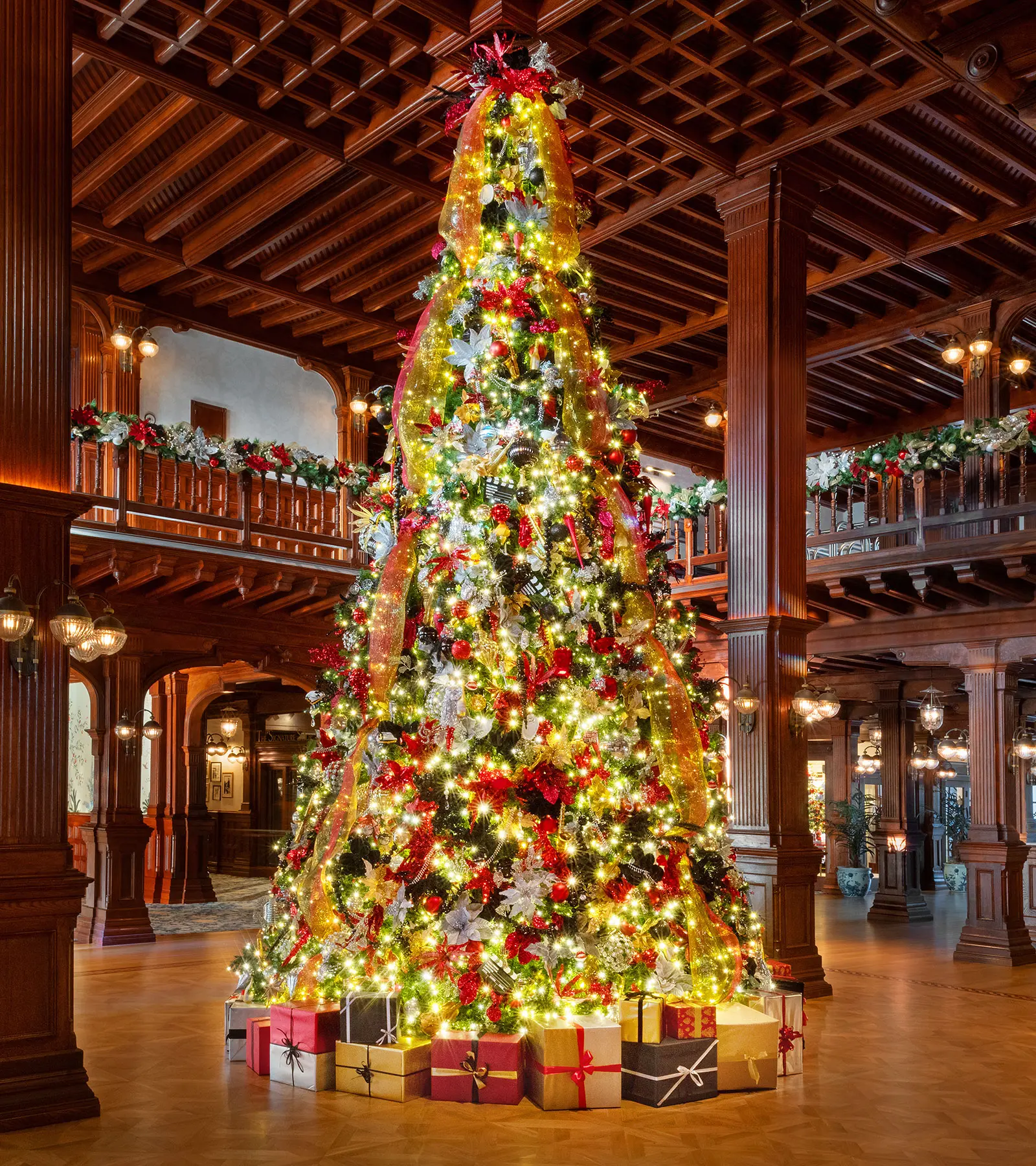 Lobby Christmas tree