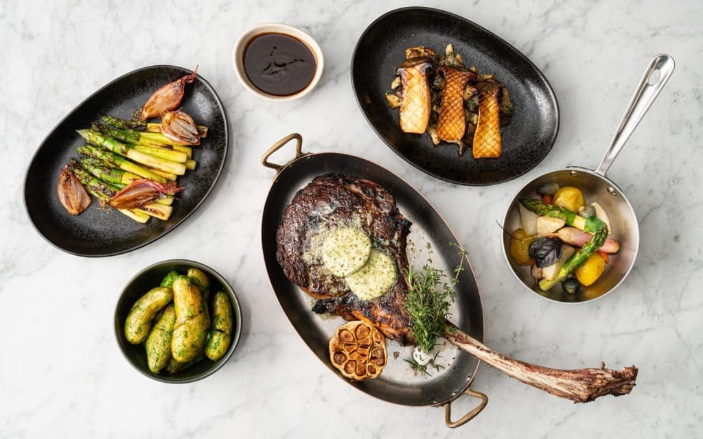 tomahawk steak