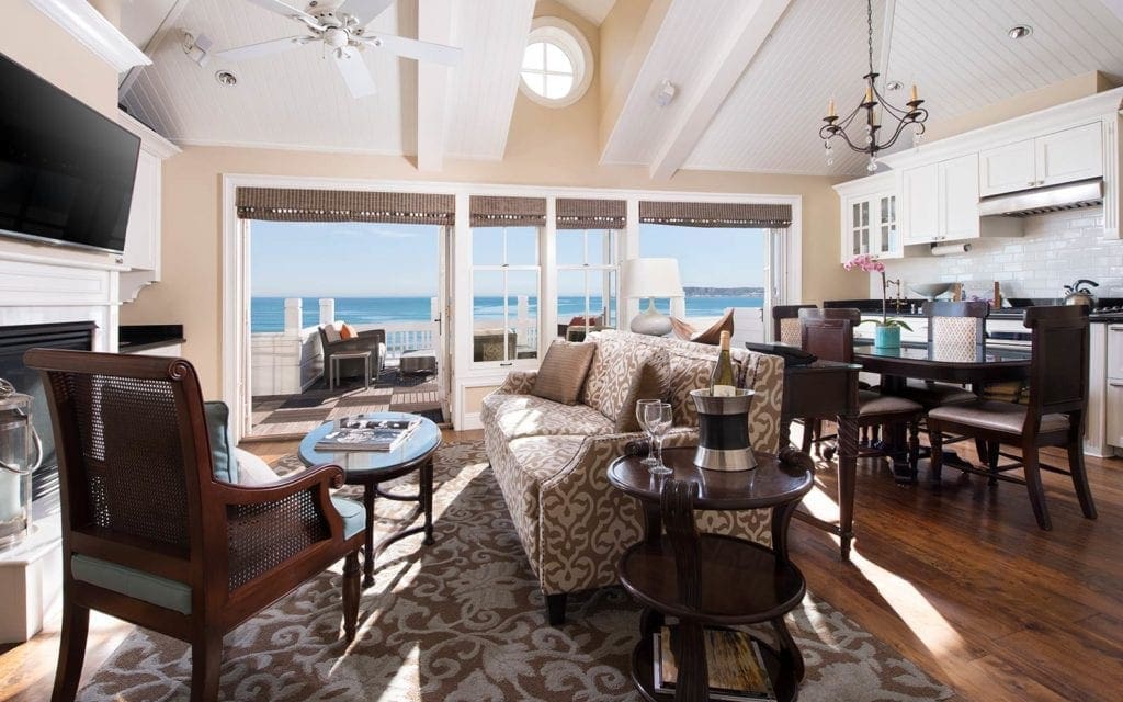 Oceanfront Horizon Suite