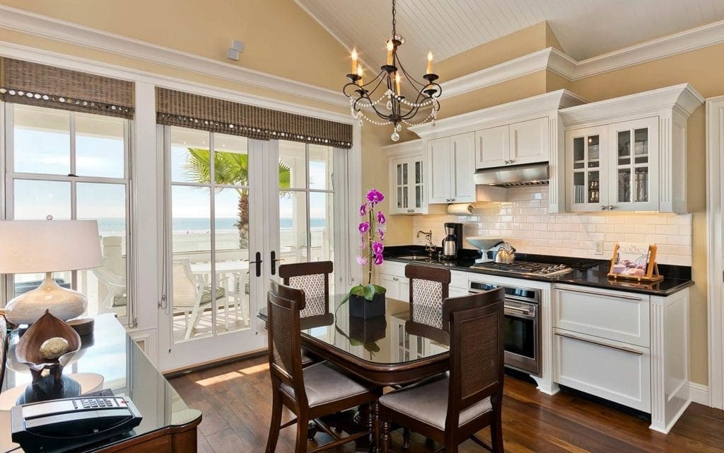Oceanfront Cottage Suite