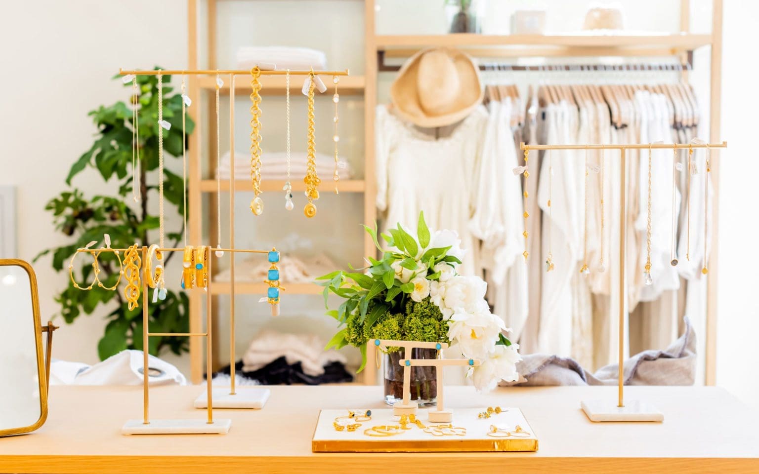 Shopping on Coronado Island Specialty Shops at The Del