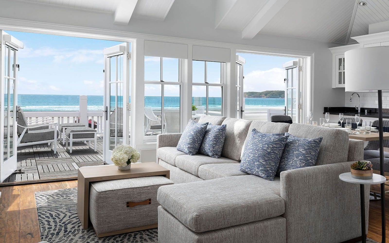 Oceanfront Cottage Horizon Suite Living Area
