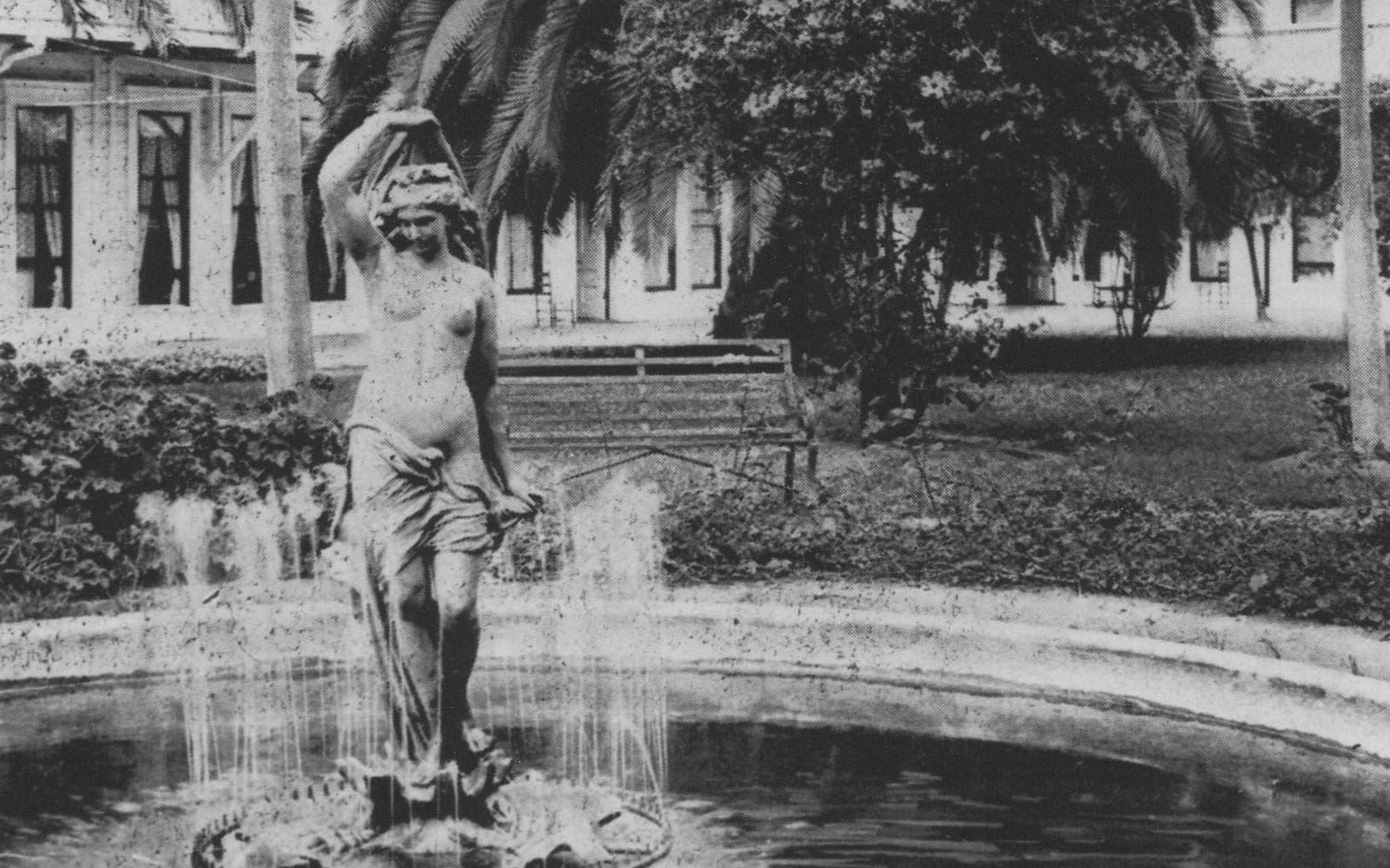 Venus fountain in the garden, 1890s